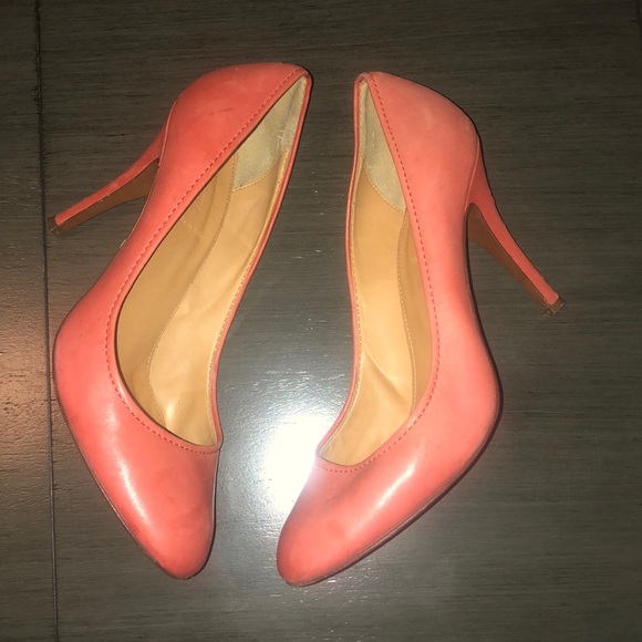 J Crew salmon colored pumps w/ leather upper -9 - Picture 4 of 6